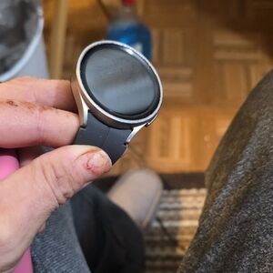 Samsung Silver and Gray Smartwatch 5 Ultra Samsung 5 Ultra Pro